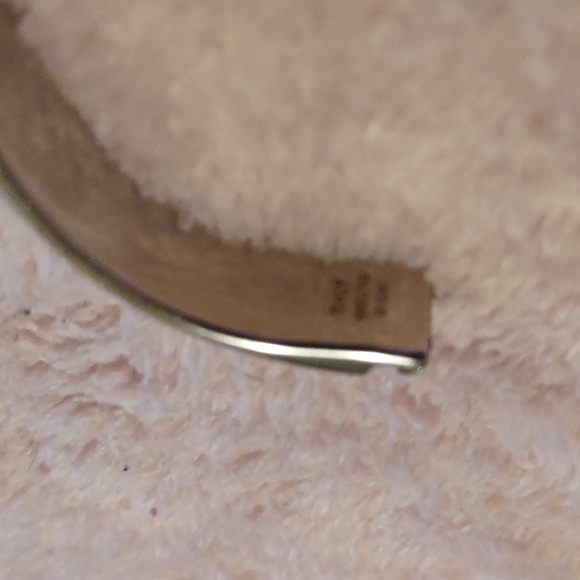 Louis Vuitton monogram two toned clasp bangle bracelet - Picture 4 of 4